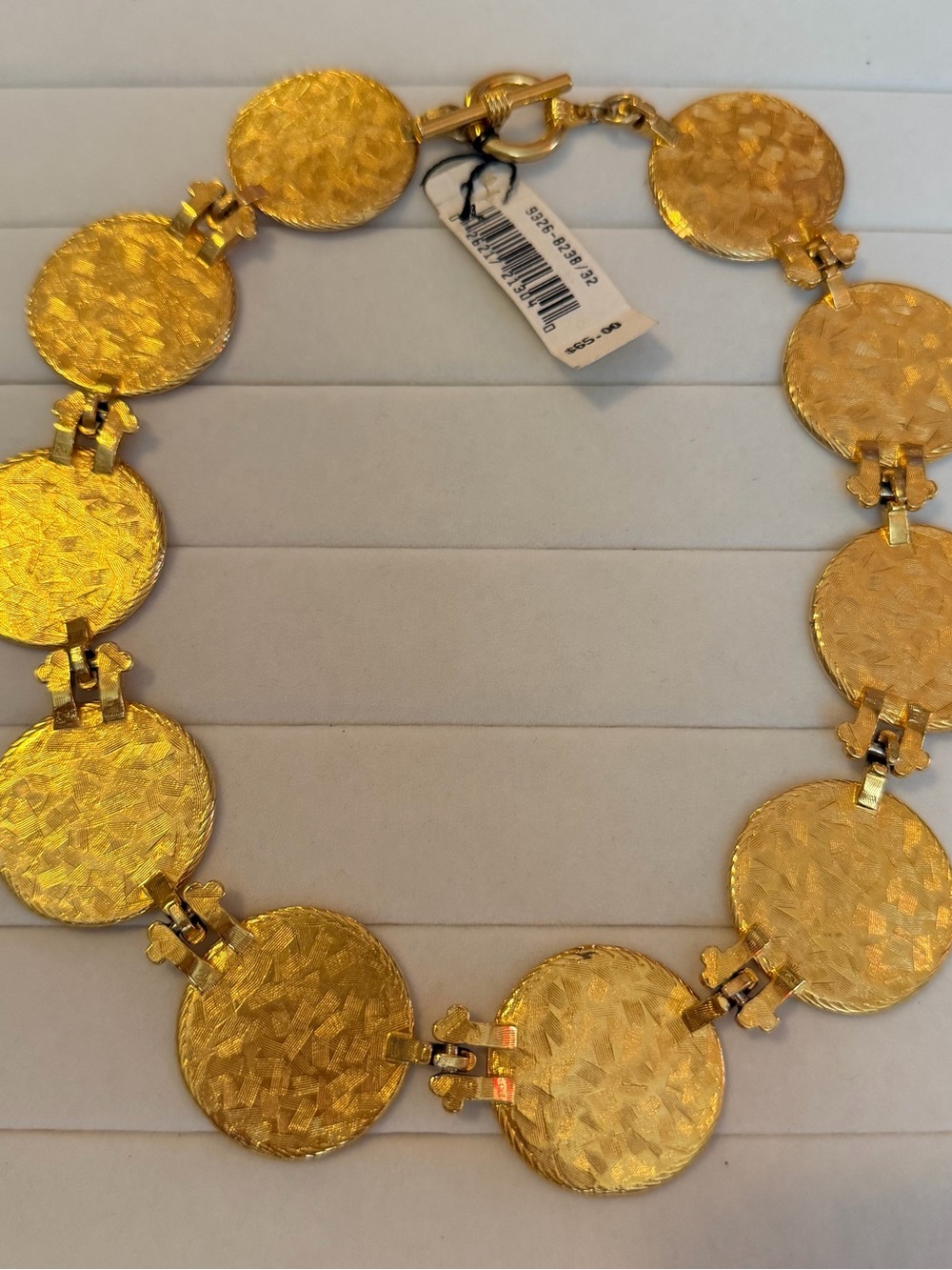 Vintage Anne Klein Gold Tone Lion Medallion Statement Necklace Toggle Clasp NWT - Picture 8 of 13